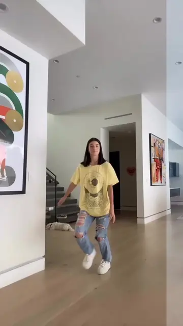 Video 6836783718552636678