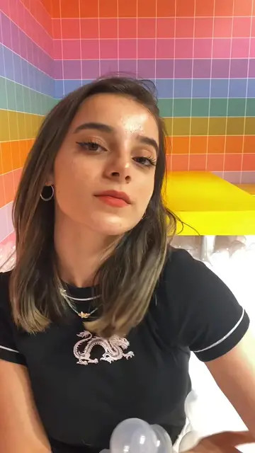 Video 6854905822657465605