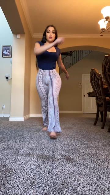 Video 6863955132535622917