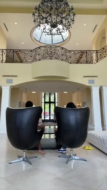 Video 6955920478066216197