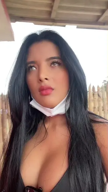Video 7023069159617498374
