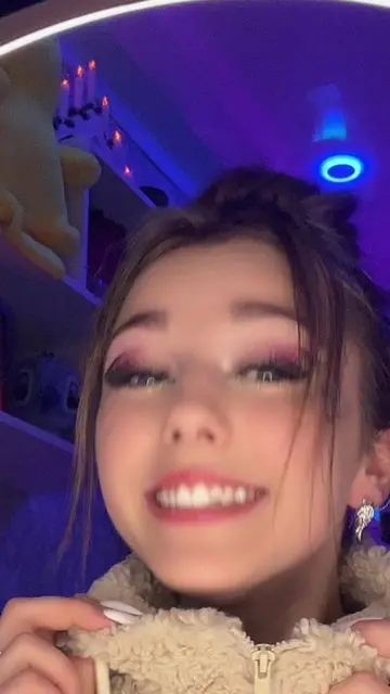 Video 7062355036600274177