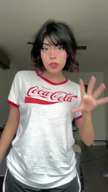 Video 7153030017679707397