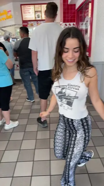 Video 7246010717176909099