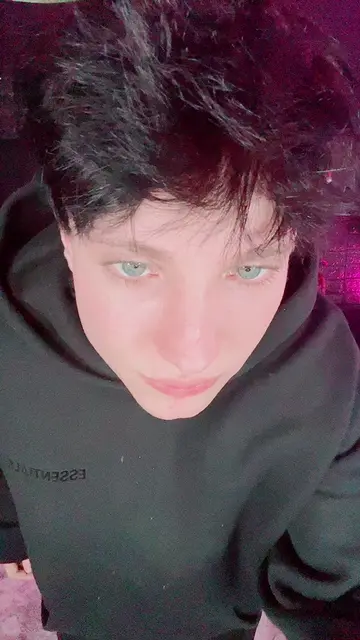 Video 7282886648248012065