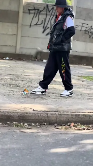 Video 7369712374367980806
