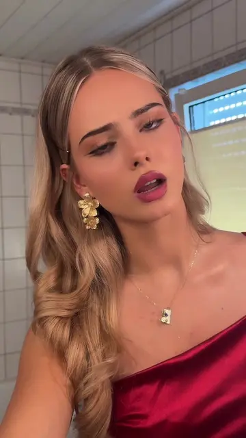 Video 7386010871601892641
