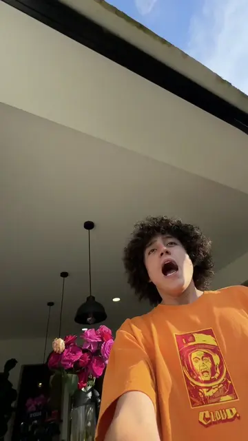 Video 7389760788384337157