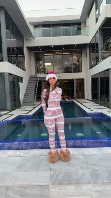 Video 7445824827845545262