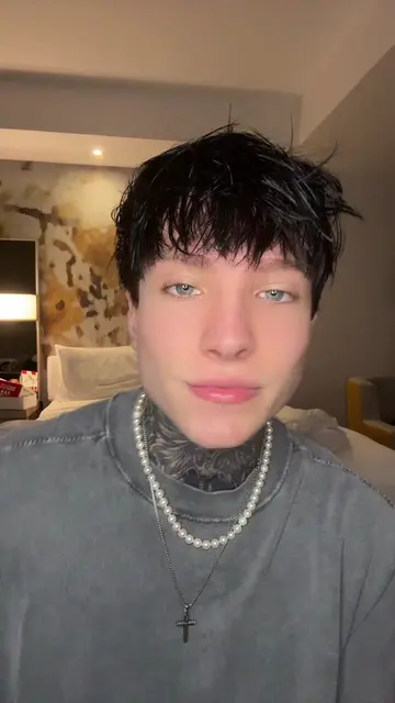 Video 7478138609313369366
