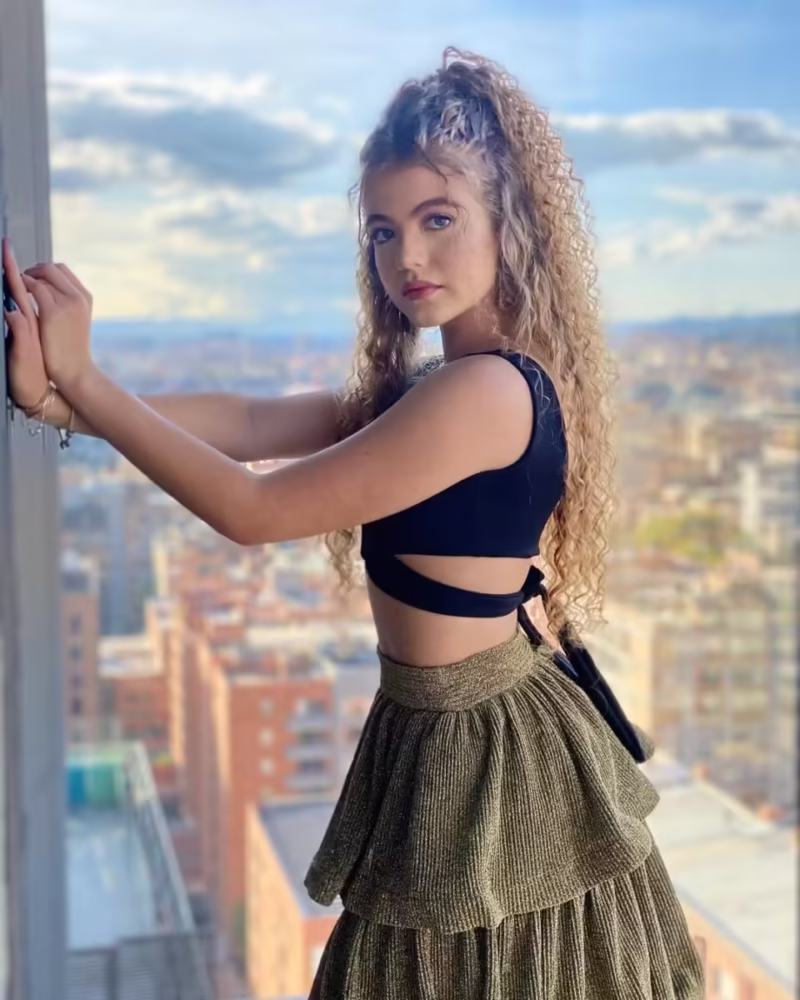 Mariana Mozo: Fecha de nacimiento, nombre completo, curiosidades, redes sociales oficiales, gustos, datos personales, características físicas, pack, fotos, videos y mas.