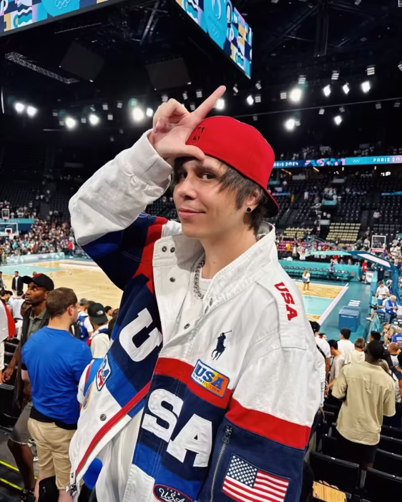 024699-108001744492796