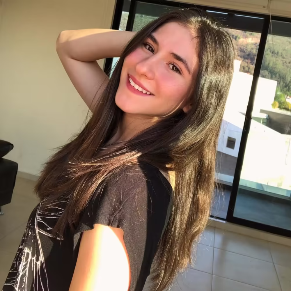 Ara Hernández (Ara y Fer) 2023 - Edad, Estatura, País, Signo