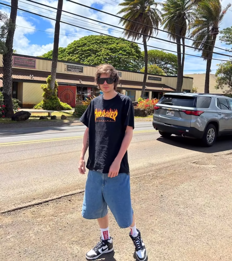 499318-108001744492795