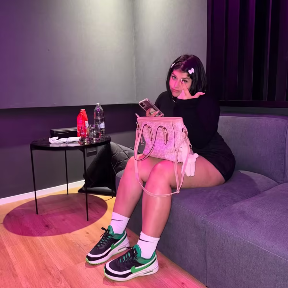 528768-108001713759074