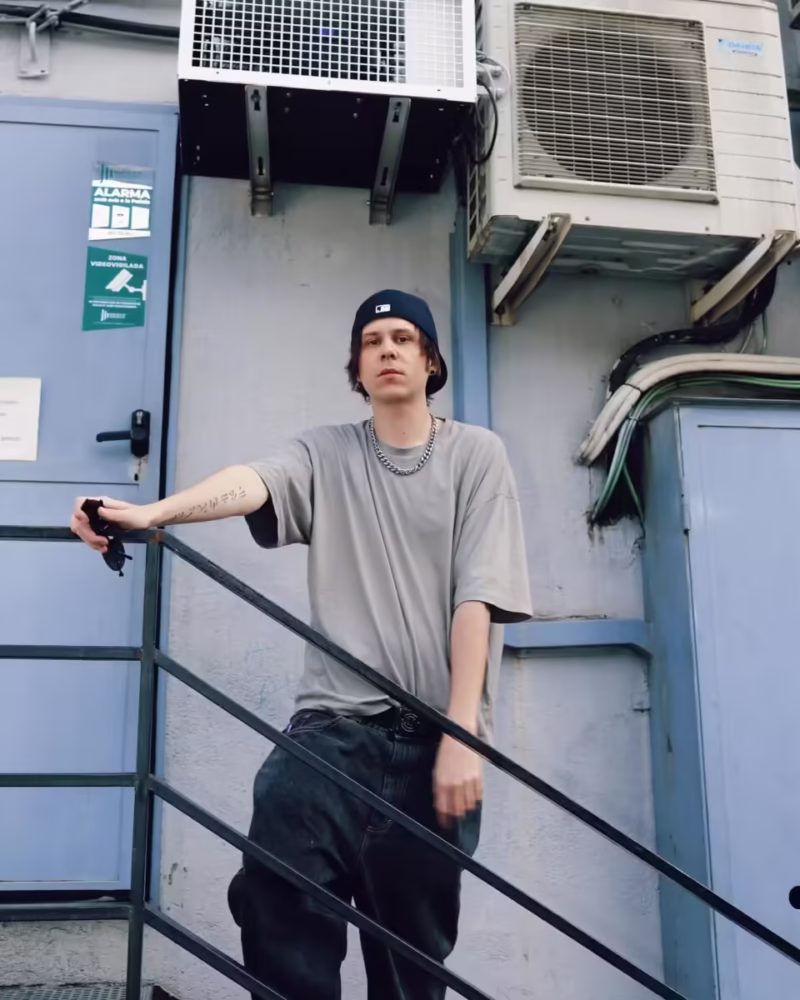 565778-108001744492793