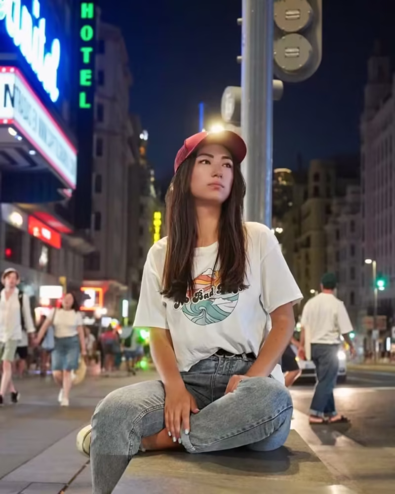 587888-108001714102387