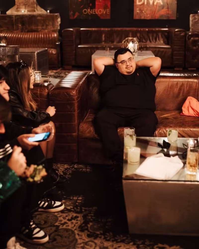 623158-108001738040483