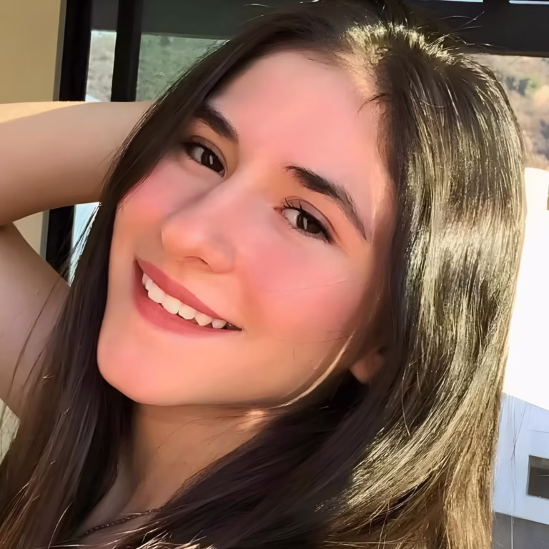 Ara Hernández