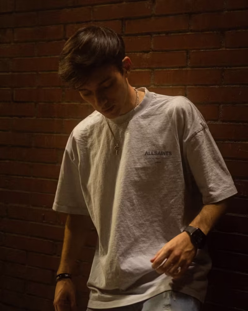 697375-108001738702186