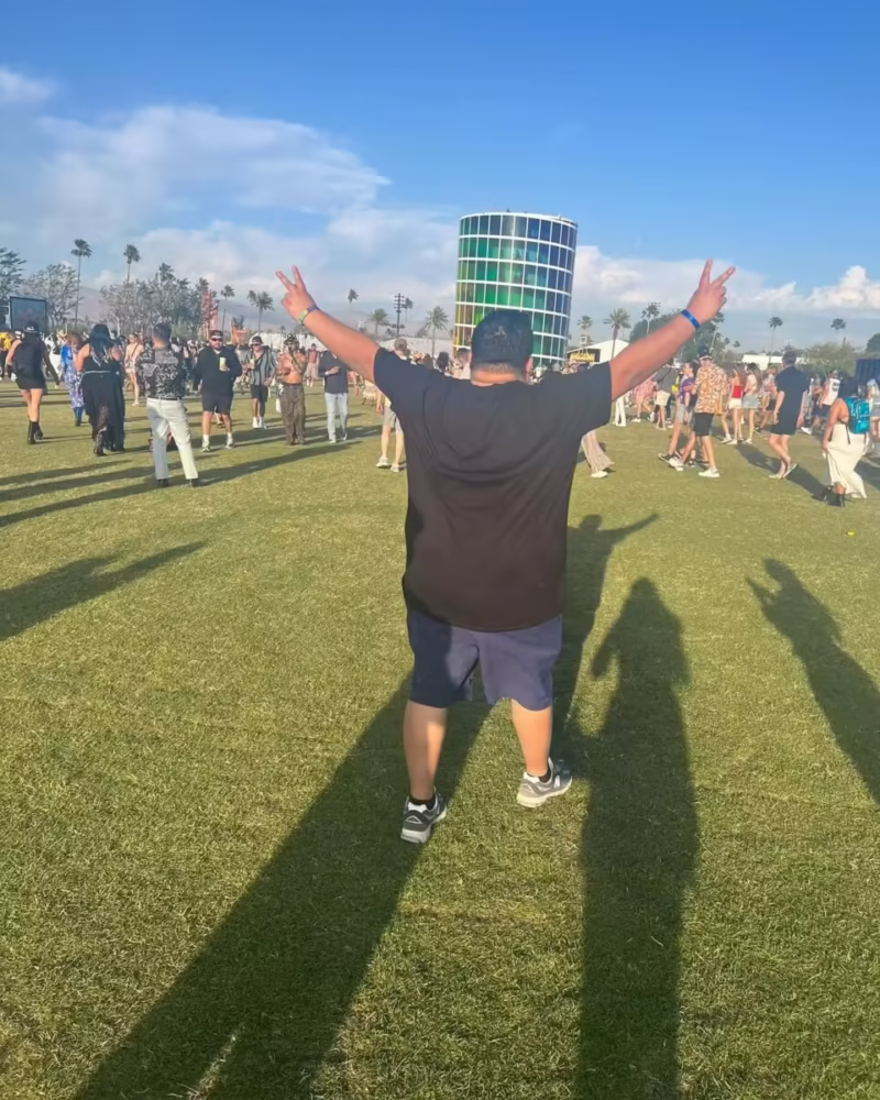 715871-108001738040483