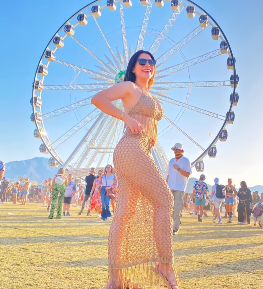 787970-108001711938642