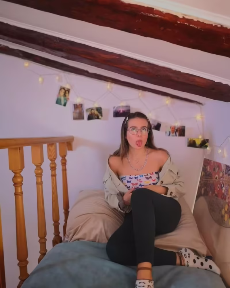 923158-108001722241196