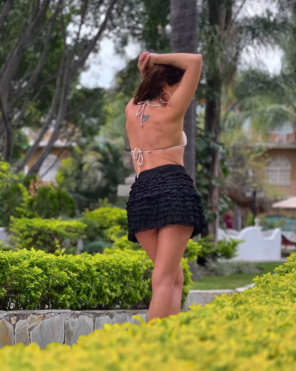 Camila Nash (@caminash)